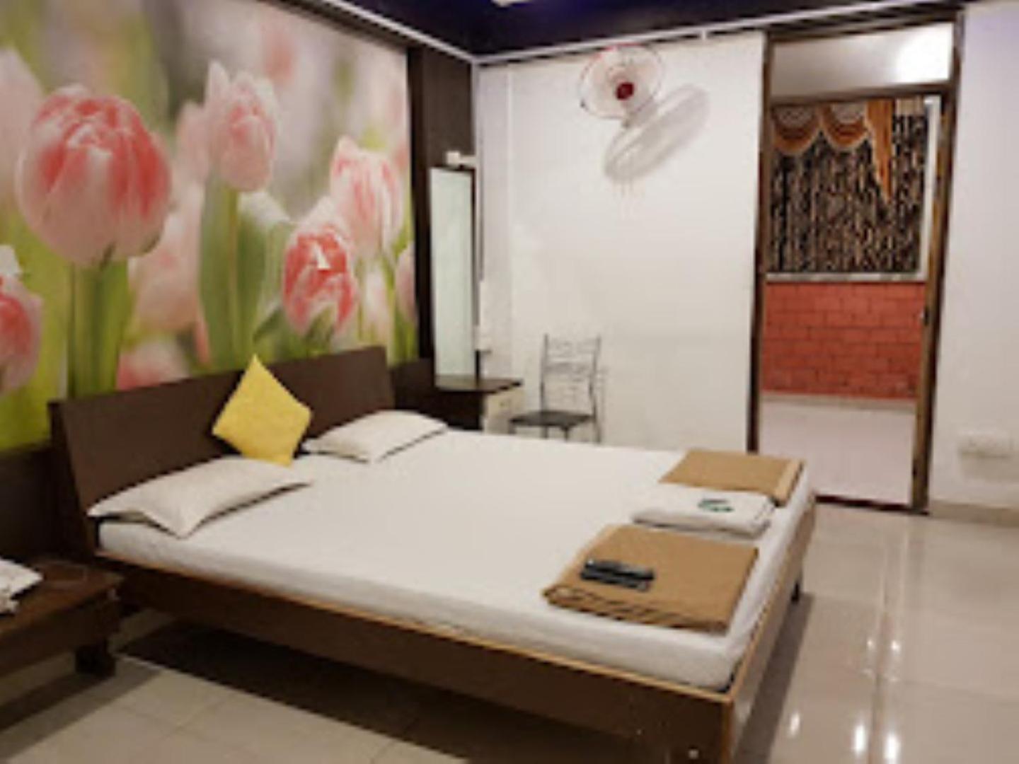 Hotel Maratha Palace,Satara Eksteriør billede