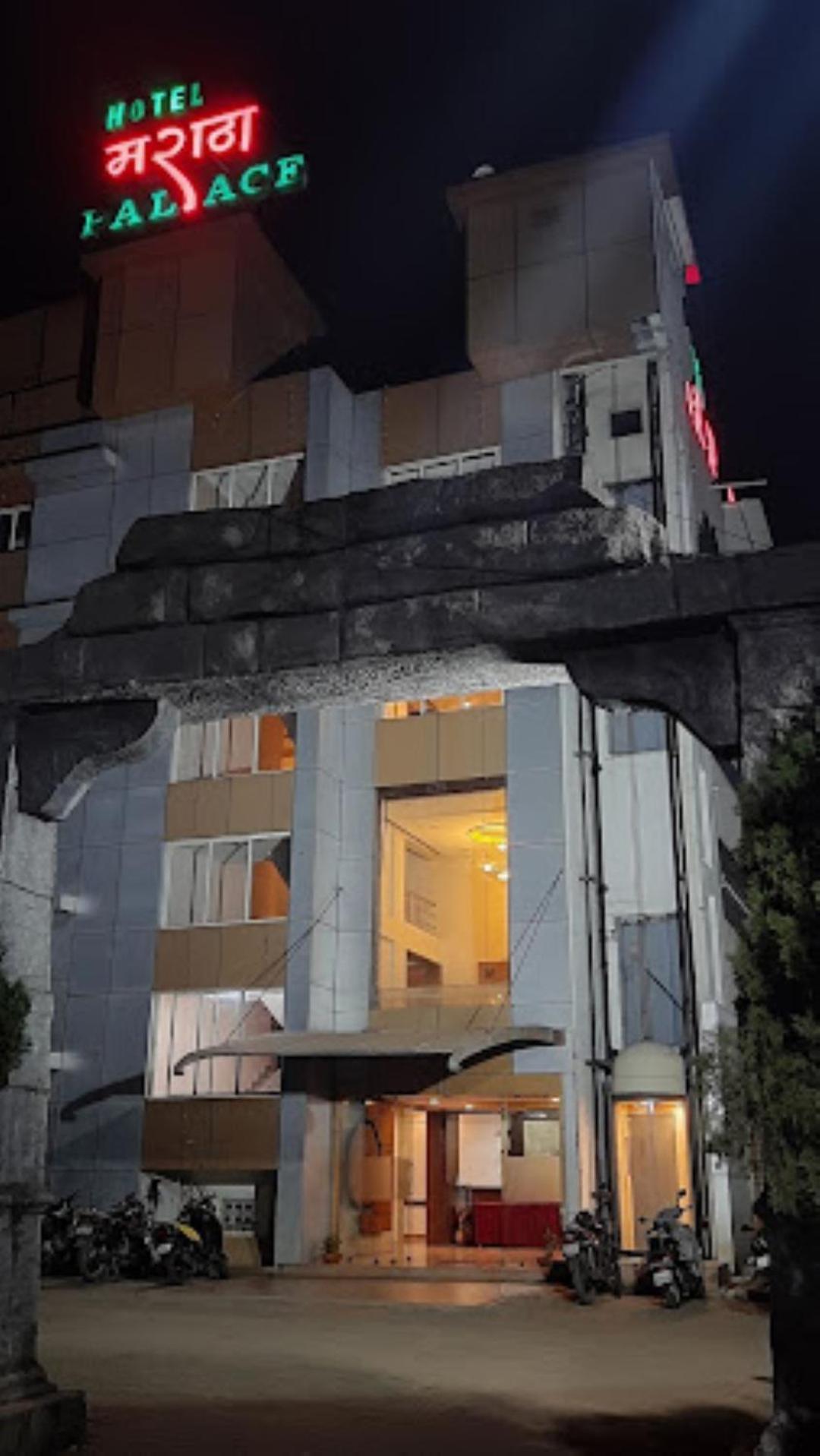 Hotel Maratha Palace,Satara Eksteriør billede