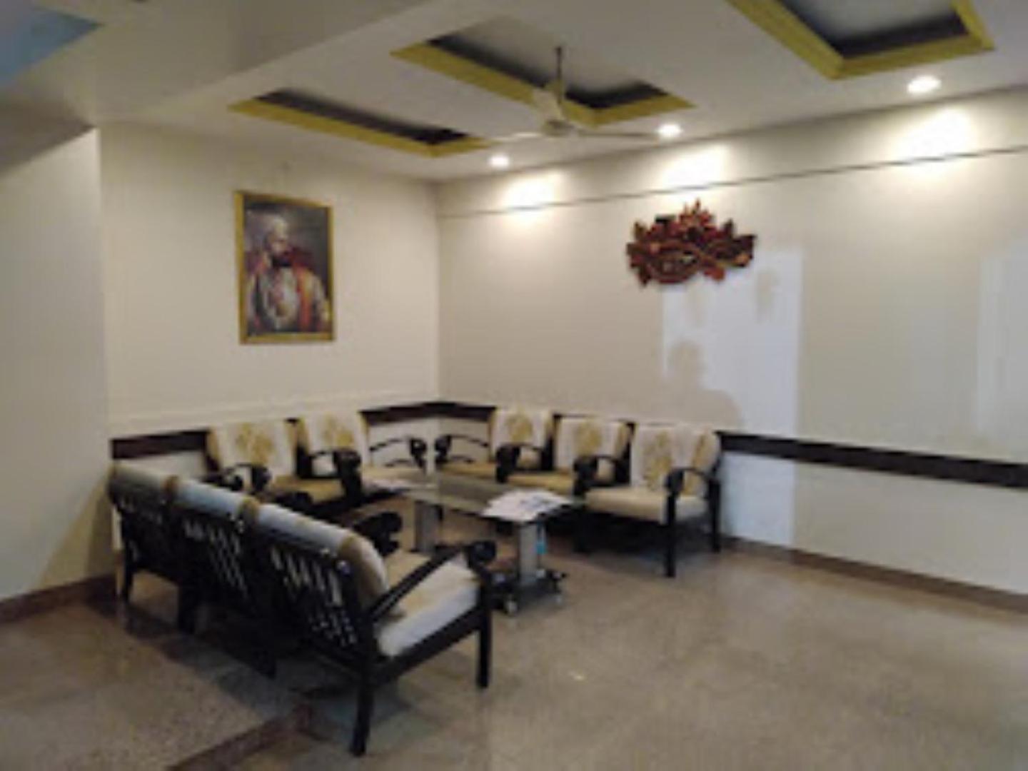 Hotel Maratha Palace,Satara Eksteriør billede