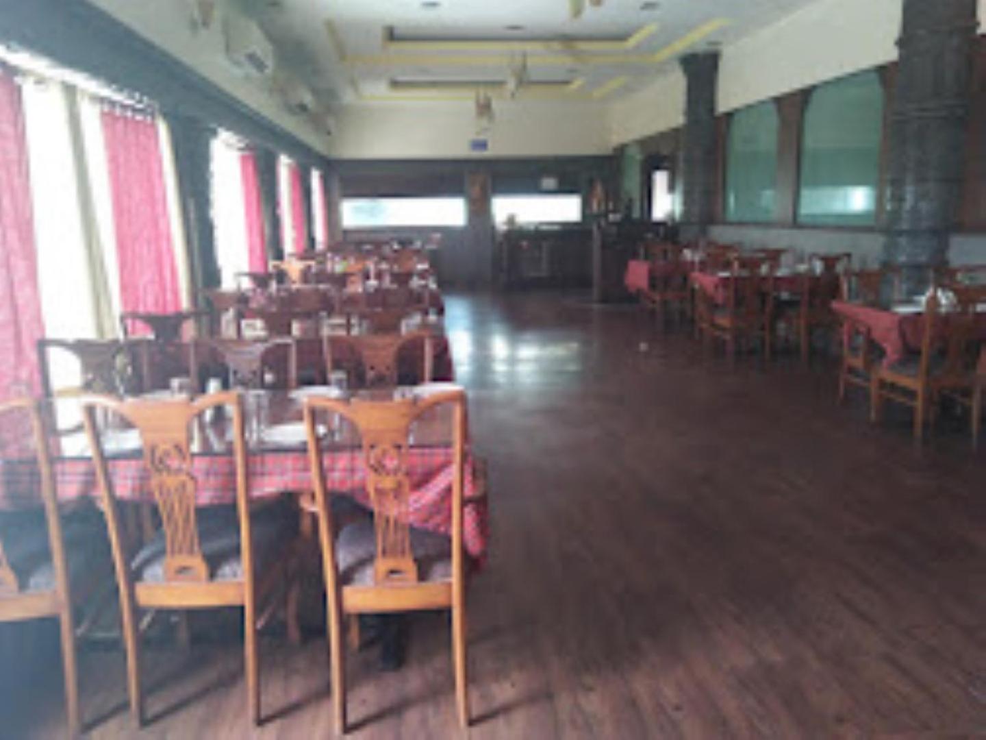 Hotel Maratha Palace,Satara Eksteriør billede