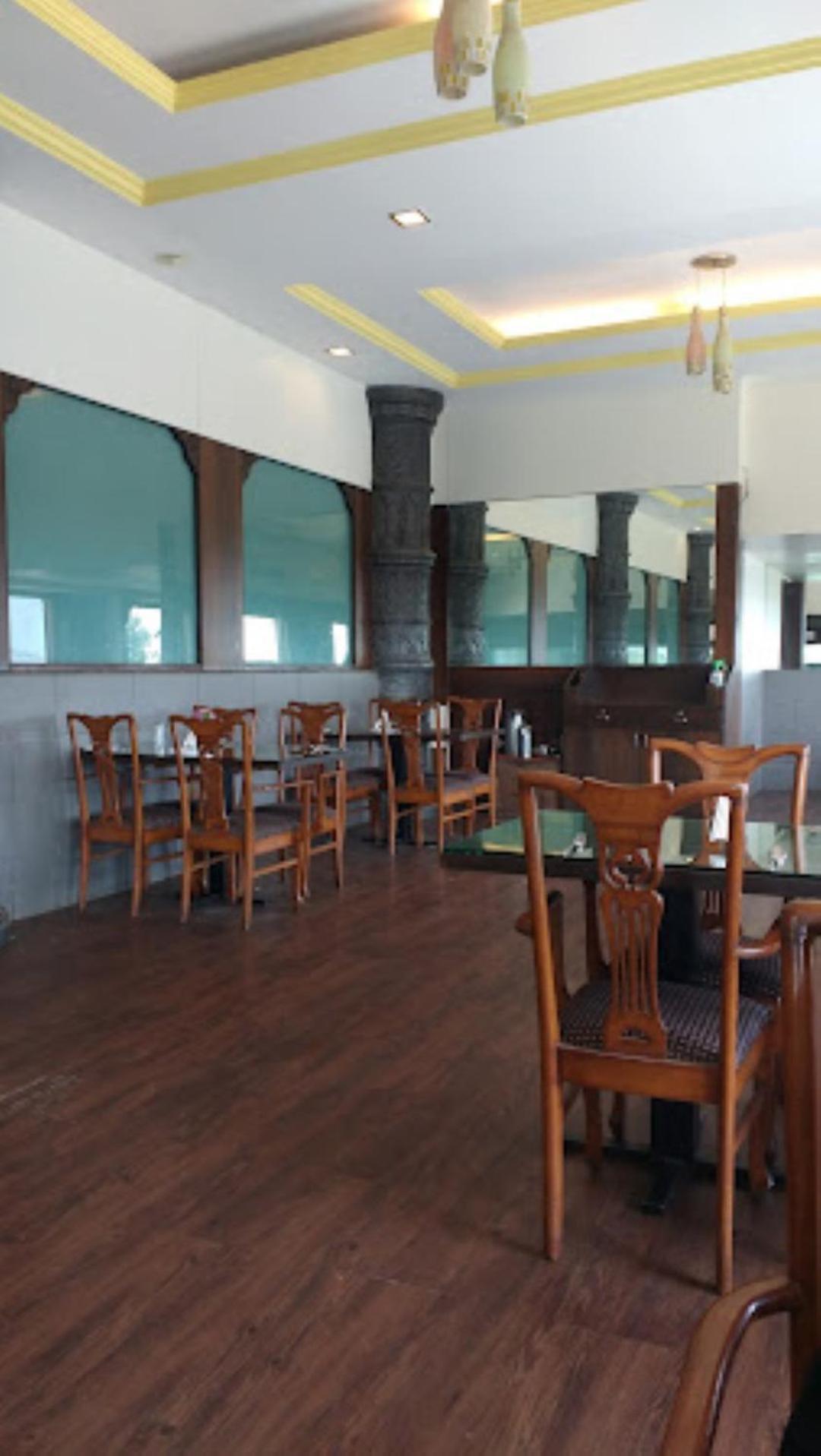 Hotel Maratha Palace,Satara Eksteriør billede