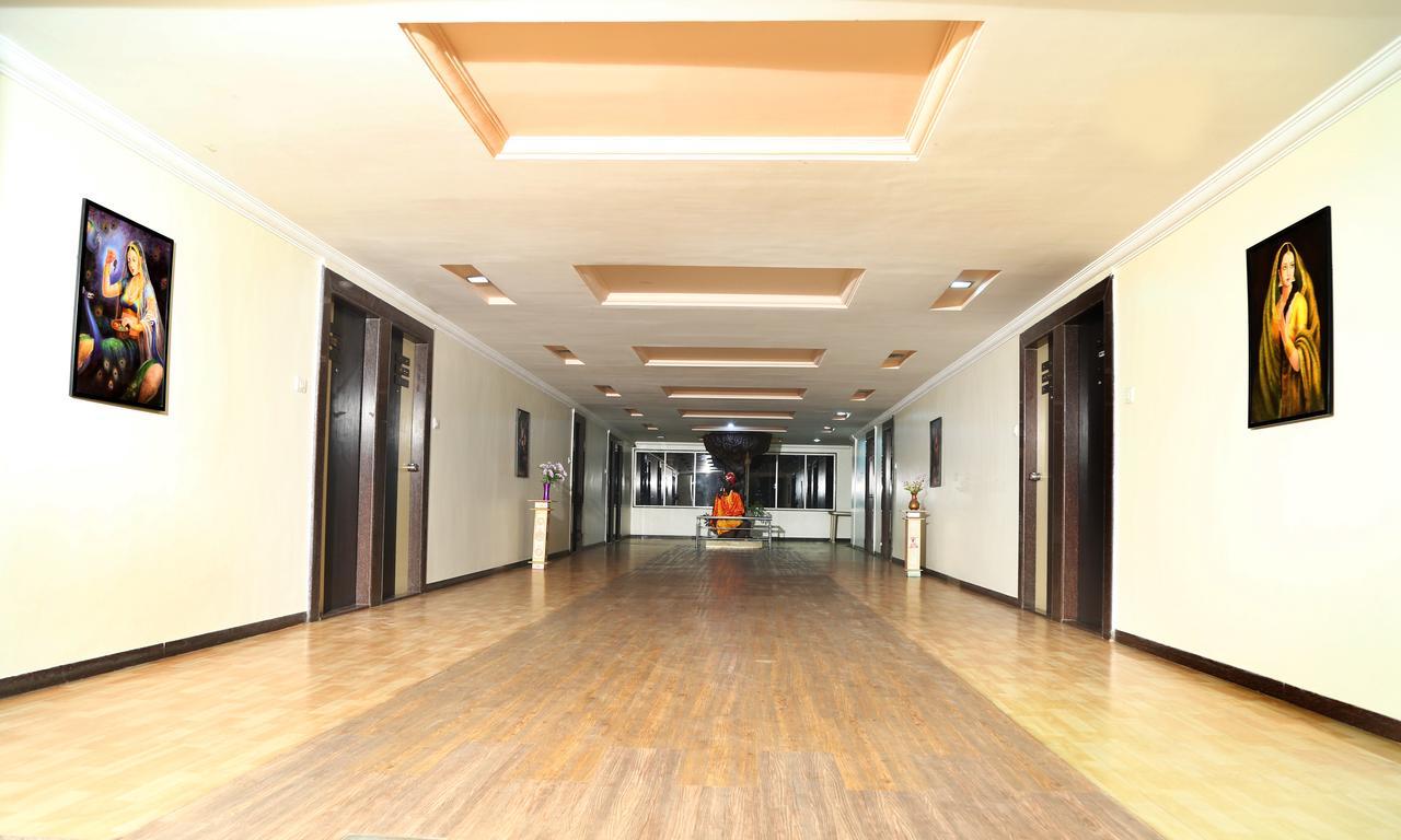 Hotel Maratha Palace,Satara Eksteriør billede