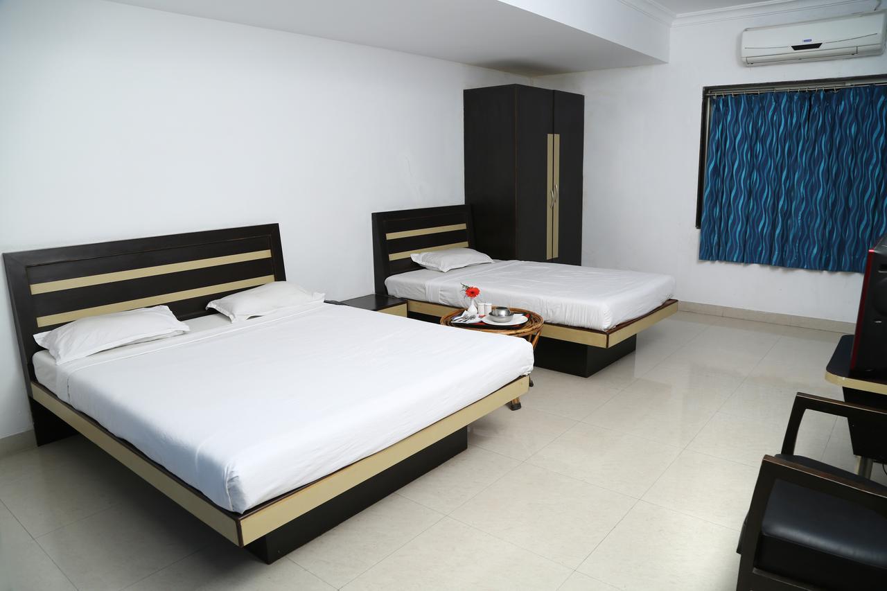 Hotel Maratha Palace,Satara Eksteriør billede